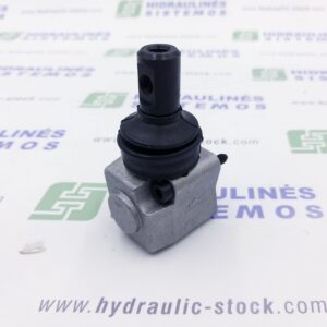 SD4/SD5/SD6 Control valve front cover Walvoil 35 mm.