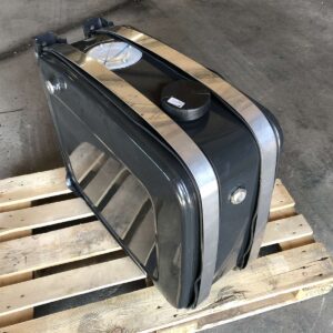 Hydraulic oil tank, side mounting 135 ltr. Steel 63x71x35 CH13633