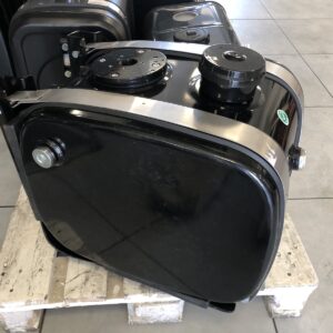 Hydraulic oil tank, side mounting 065 ltr. Steel 40x50x38 HEWEA