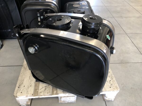 Hydraulic oil tank, side mounting 065 ltr. Steel 40x50x38 HEWEA