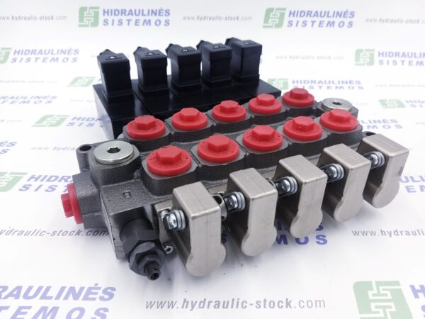 Control valve 5 sec. 60 ltr. Q45 1/2' BSP (5 x mech. + solenoid control 12V)