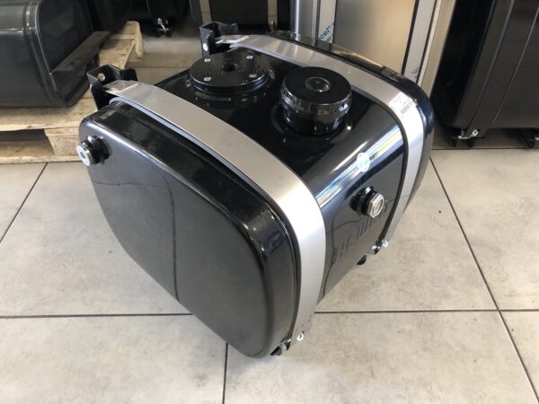 Hydraulic oil tank, side mounting 085 ltr. Steel 40x50x50 HEWEA