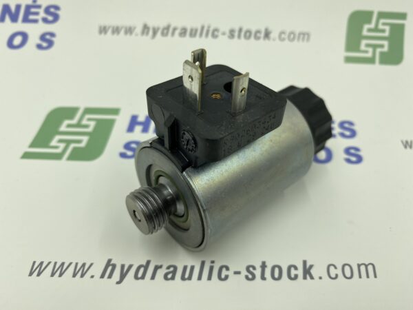Valve with coil 12V Rexroth R902603442