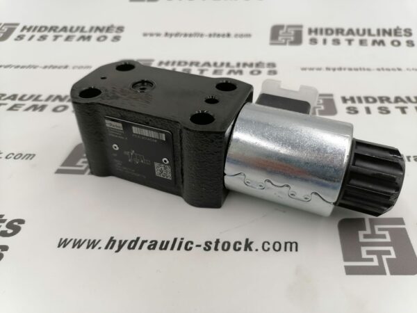 Electrical distributor Parker 3/2 flanged VV01321G0QE1