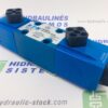 Solenoid-operated directional valve NG6 4/3, spool type 6C P-A-B-T, 024 VDC, DG4V-3 6C MUH760 Danfos