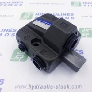 Priority valve 152B0068